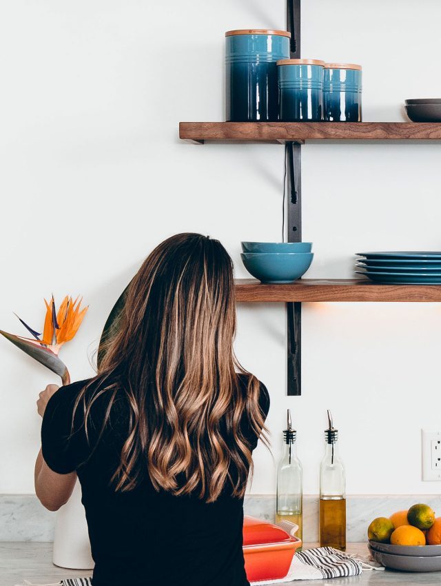 Decluttering & Organizing Services